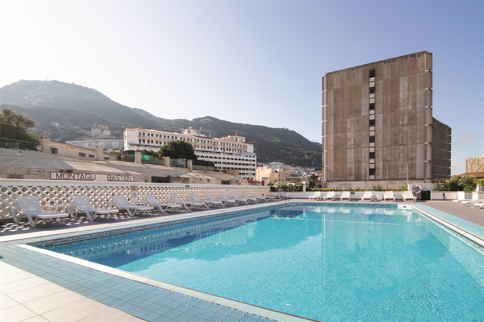 Image of Apartment - 2 Bedrooms - 1 Bathrooms for Sale in Ocean Heights-Gibraltar, Image 1
